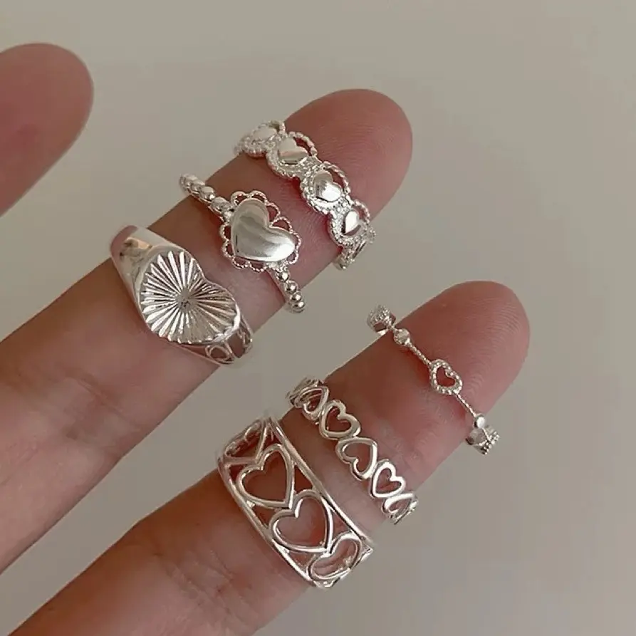 Heart Rings in Gold/Silver by JUERIE
