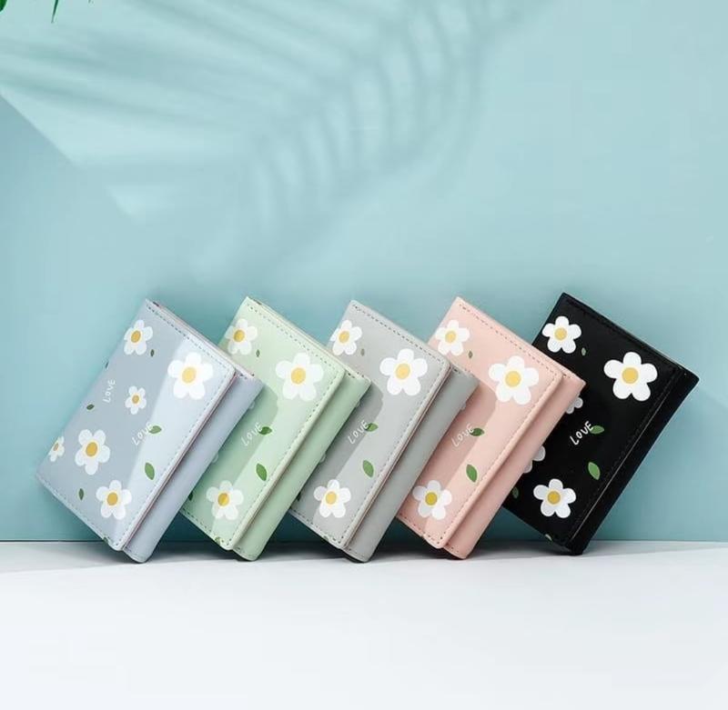 Dompet Lipat Kecil Wanita Daisy's Korea Wanita dengan Desain Stylish Cewek Kartu Uang 2