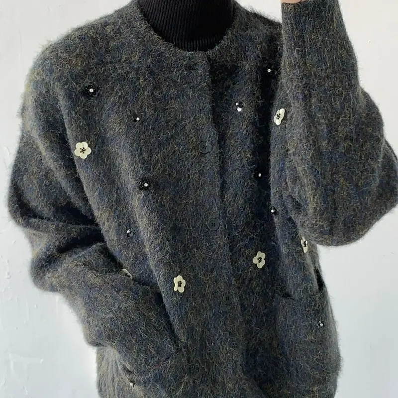Áo Cardigan Len Dày, Dành Cho Nam Giới, Trọng Lượng Nặng, Cổ Tròn, Áo Khoác Len Dệt Kim, Thiết Kế Hoa Nhỏ Đính Cườm Thủ Công, Phong Cách Lười Biếng, Hàng Mới Về Năm 2025, Thích Hợp Cho Mùa Thu Và Mùa Xuân, Áo Khoác 1