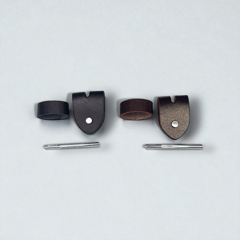 Khuy da bò thay thế con đĩa giữa đuôi dây phụ kiện lắp cho dây thắt lưng bản dây 3.8cm-4.0cm dây nhỏ về cắt nhỏ lại kèm đinh đục lỗ ốc vít vặn