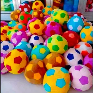 Boneka Bola Mainan Kerincing Diameter 20 Cm Bahan Velboa Warna Random