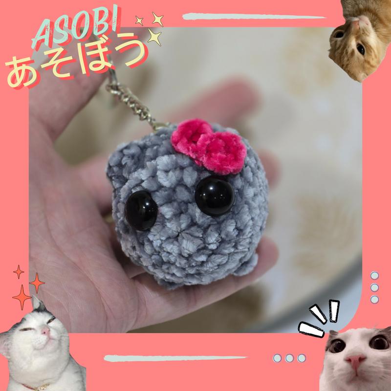 ASOBI Gantungan Kunci Meme Sad Mouse/Tikus Sedih, Ada Lagunya dipencet Bahan Rajut 5