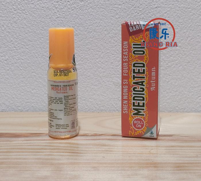 Gambar Four Season Medicated Oil Autumn Roll-On 10 ml - Minyak angin seciyu dari TO Riang Ria Kota Administrasi Jakarta Utara Tokopedia