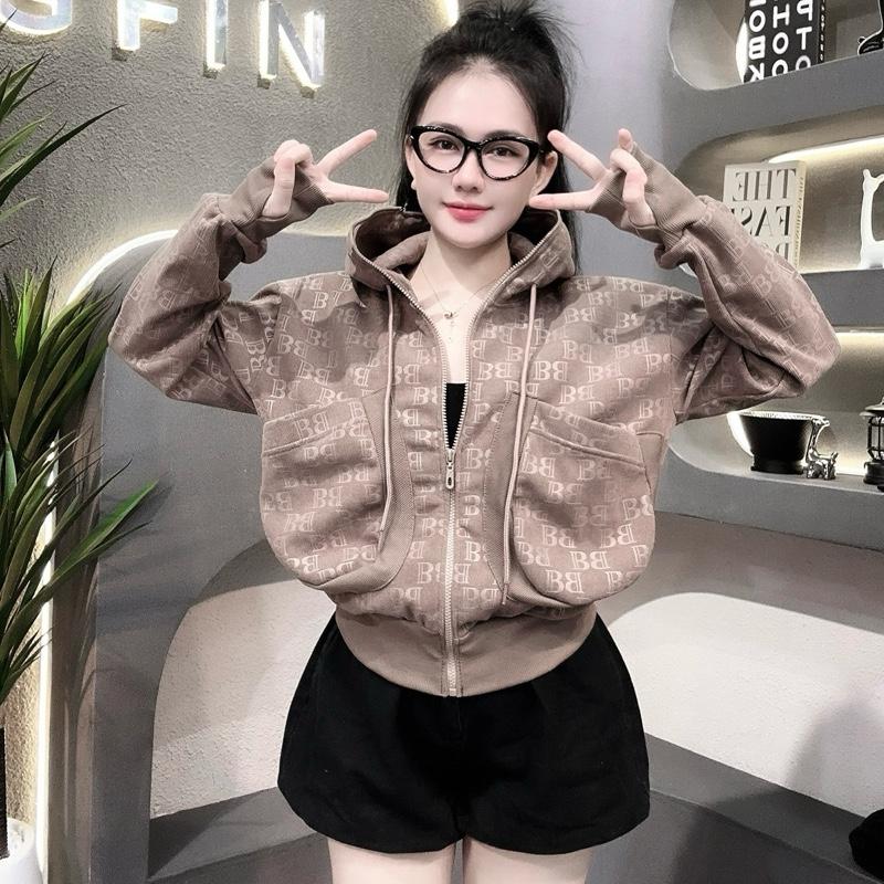 Áo Khoác Nhung Hoạ Tiết Form Lửng Hotgirl Chất Nhung Tăm QC Áo 6 Túi Nón Rộng Năng Động Xinh Xắn Sang Chảnh by HANGFINSHOP