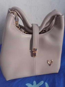 Product Review of SABRINA BAG BY WILDANSTORE TAS SELEMPANG SLINGBAG WANITA Kulit from b**e 2