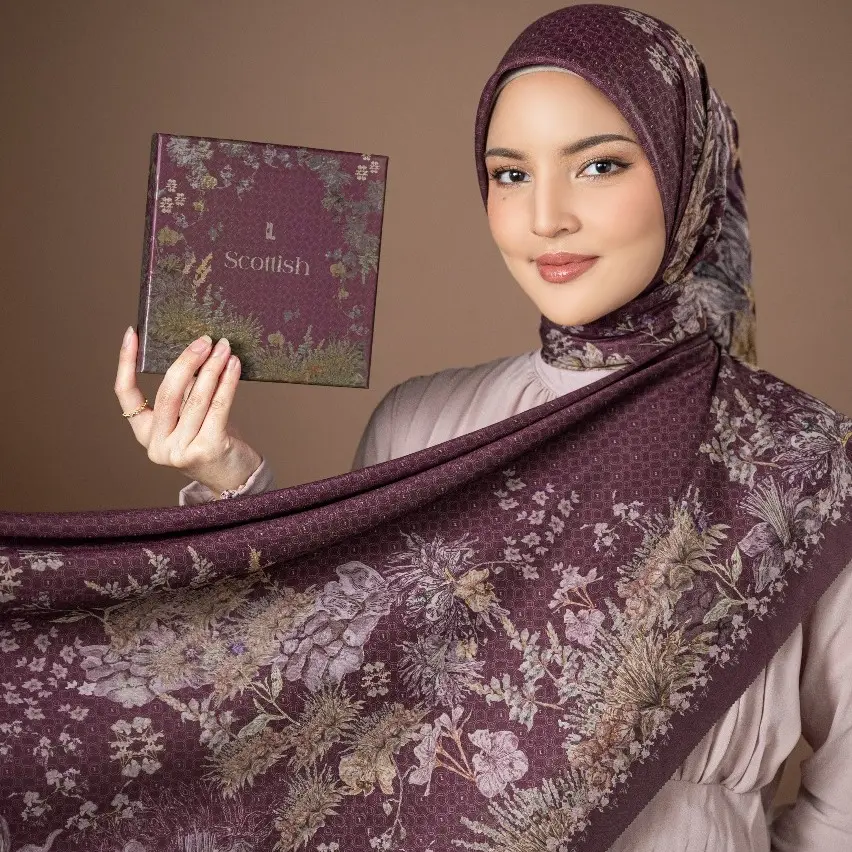 HEYLOCAL'S SCOTTISH SCARF AMETHYST