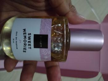 Product Review of Scarlett Whitening Euphoria Eau De Parfum 30ml BPOM Original Perfume Wangi Wanita Violet - Pear, Pear - Mewah, Orange from E**i 1