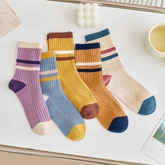￼Kaos Kaki Panjang Garis Wanita Dua Warna Tiga Warna Stripe Korea Japanese Style Bahan Tebal Import Premium Unisex Wanita Pria Bahan Cotton Katun 3