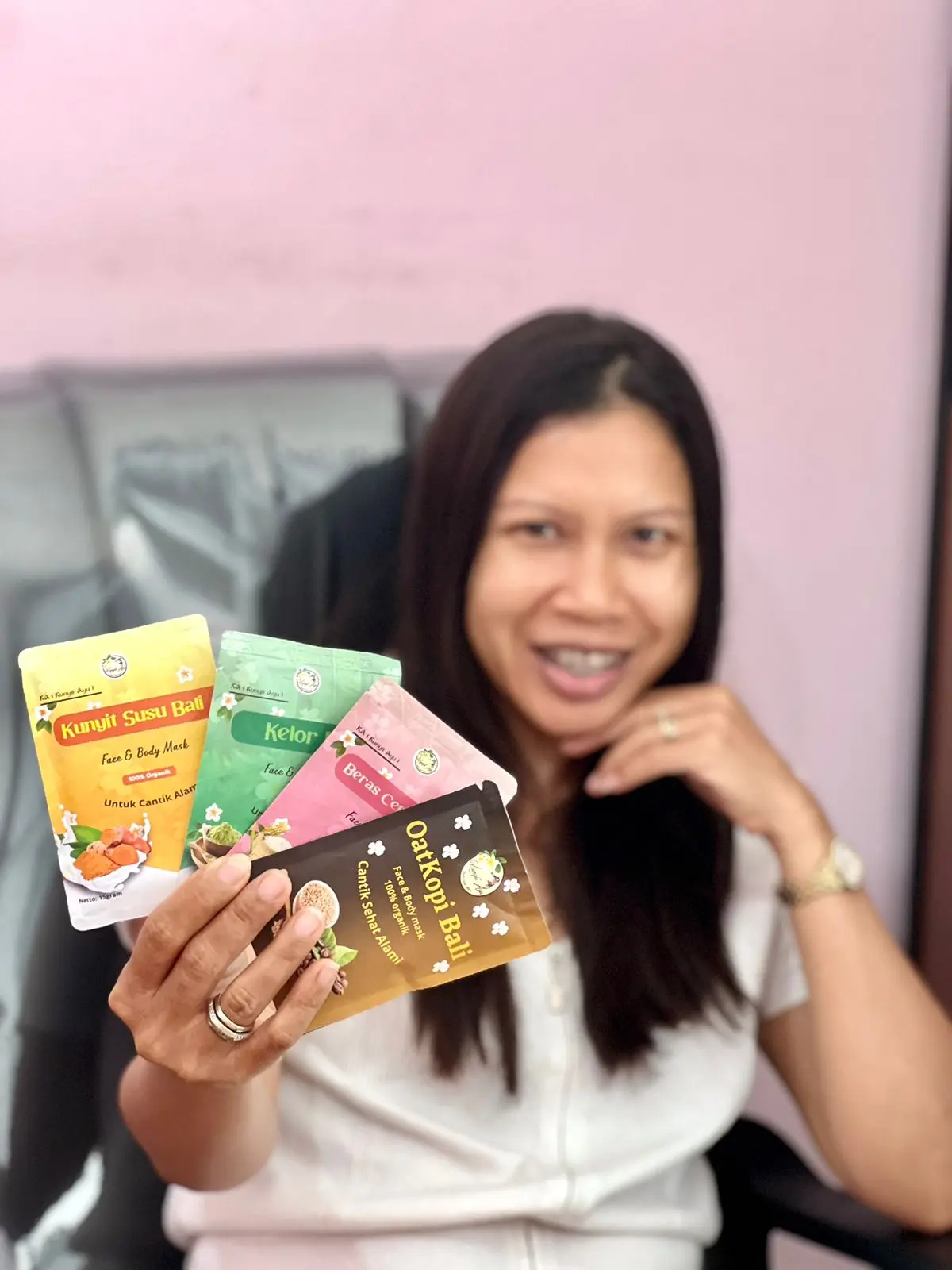 Masker organik Kunyit Ayu berbagai varian. Bikin wajahmu bersih bersinar manjalita