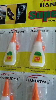 Product Review of LEM SUPER GLUE HANSOME / EXSELLEN LEMBARAN ISI PER 12 pcs random tergantung stok yang ready from f**o 0