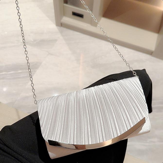 Luxury Banquet Bag, Versatile Dress, Handheld Crossbody Celebrity Diamond Inlaid Chain Bag Wanita Kulit 6