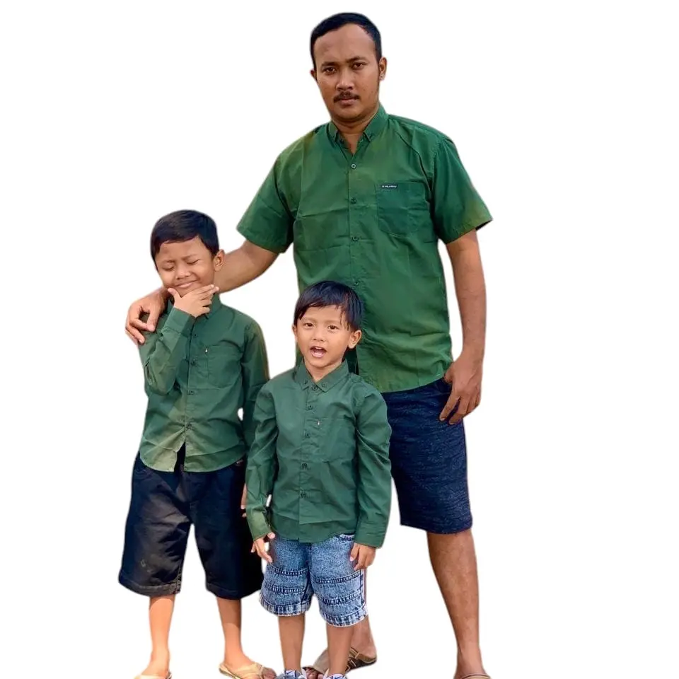 Kemeja couple ayah dan anak warna hijau botol kemeja pria lengan panjang dan pendek