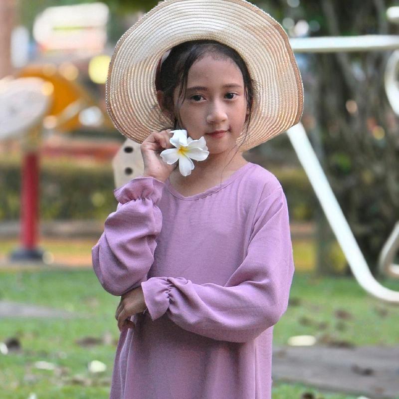 เดรสเด็กระบายกลีบ ใส่ได้ทุกโอกาส เนื้อผ้าสลาฟ