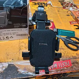 AutoGlide Penyangga HP Mobil - ABS & Silikon, Suction Kuat, Rotasi 360°, Kompatibel 4.5-6.5 inch, Aman Stabil, Operasi 1 Tangan, Cocok Navigasi Berkendara Aman Car