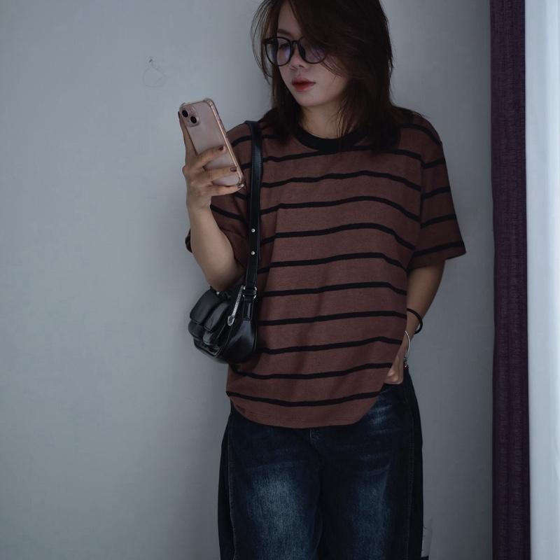 Áo len nữ cổ tròn dài tay kẻ ngang form rộng 2 màu Ulzzang bigsize 90kg - Top