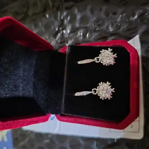 OS1-E11 Anting Wanita Cranberry Jewelry Premium Lapis Platinum Anti Luntur Anti Berubah Warna Garansi 1 Tahun Resmi Size Adjustable Kualitas Grade Terbaru Aksesoris Perhiasan Anting Nikah Permata VVS1 Elegan COD