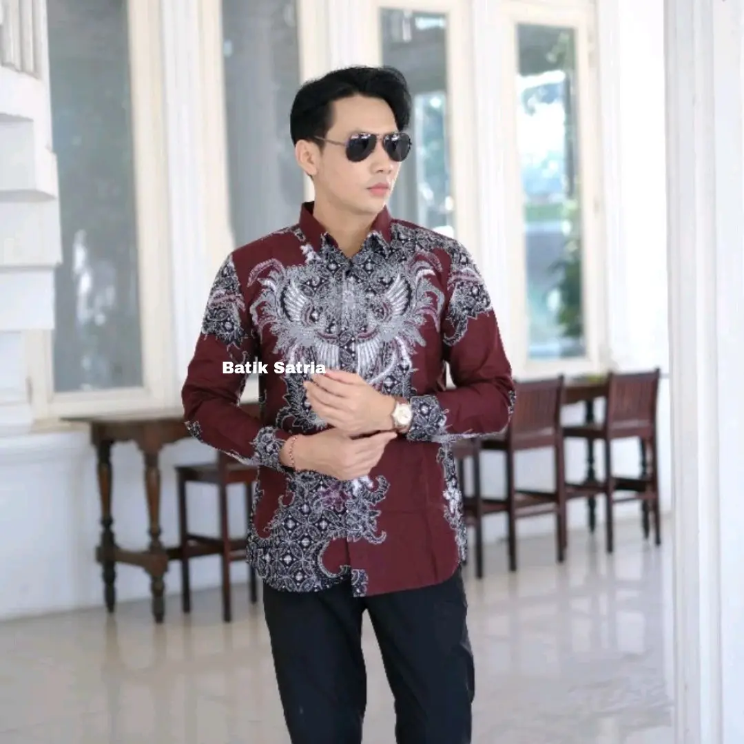 Batik Satria Slimfit Kemeja Batik Pria Motif NARESWARI Burgundy Lapis Furing Premium Baju