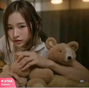 mainan collector RIN-HACHIMITSU 2 Model - Boneka pajangan di lemari hias