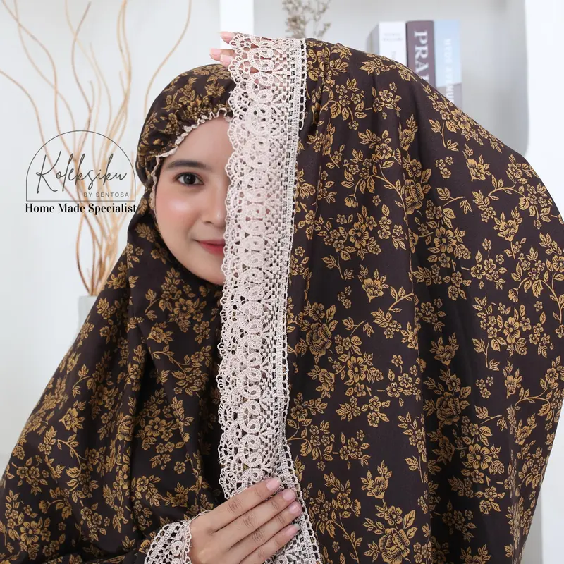 Mukena Katun Motif Renda Gold Premium Terbaru Atasan Bawahan Mukenah Traveling Muslim Dewasa 1