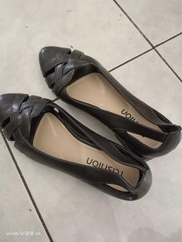 Product Review of LVR TG1726 Sepatu Flat Shoes Wanita Jelly Fashion from W**r L**n 0
