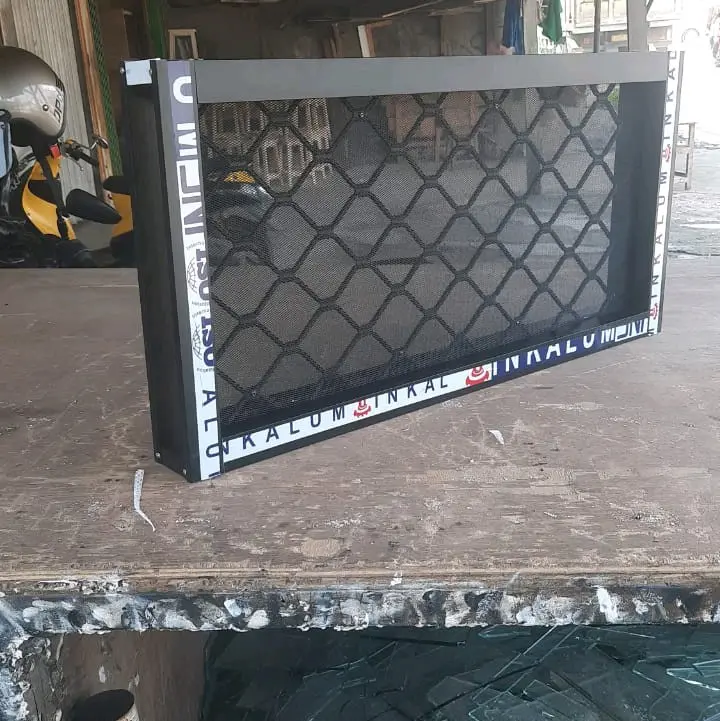 BOVEN TANPA KACA T40 X L80 VENTILASI ALUMINIUM KAWAT NYAMUK ANTI KARAT EXPANDA 6
