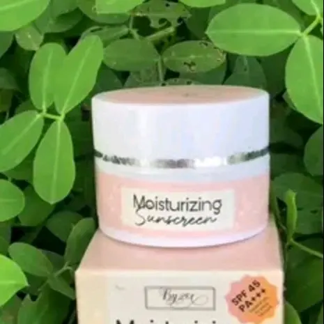 CREAM BYZOE GLOW MOISTURIZING SUUNCREEN PINK 1