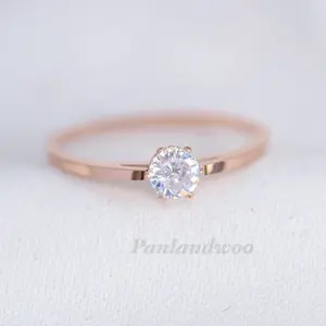 Panlandwoo - Cincin Titanium Wanita Demi - Perhiasan Fashion Elegan Mewah Simple