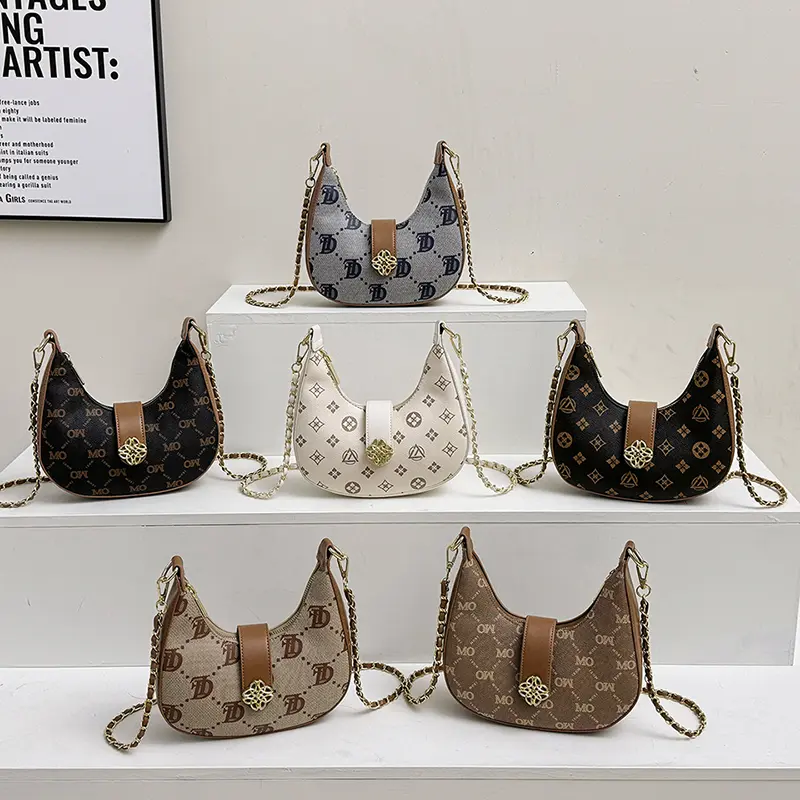 2024 Spring New Style Female Bag Fashion Classic Underarm Bag Retro All-Match Shoulder Bag Shoulder Bag High-End Side Backpack Female Crossbody Bag Shoulder Bag Trendy Style Cha
