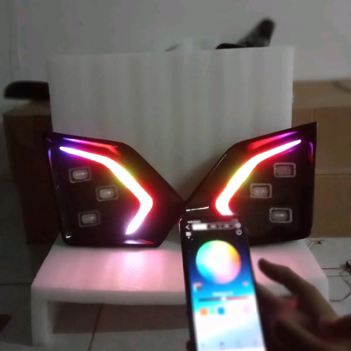 lampu depan lampu jetbus5 nyalah RGB semi ori