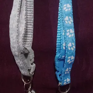 EzzyMart E2 Kalung Kucing Lonceng Hewan Peliharaan Tali Leher Anjing Kecil Lonceng Adjustable Motif Tapak Kaki