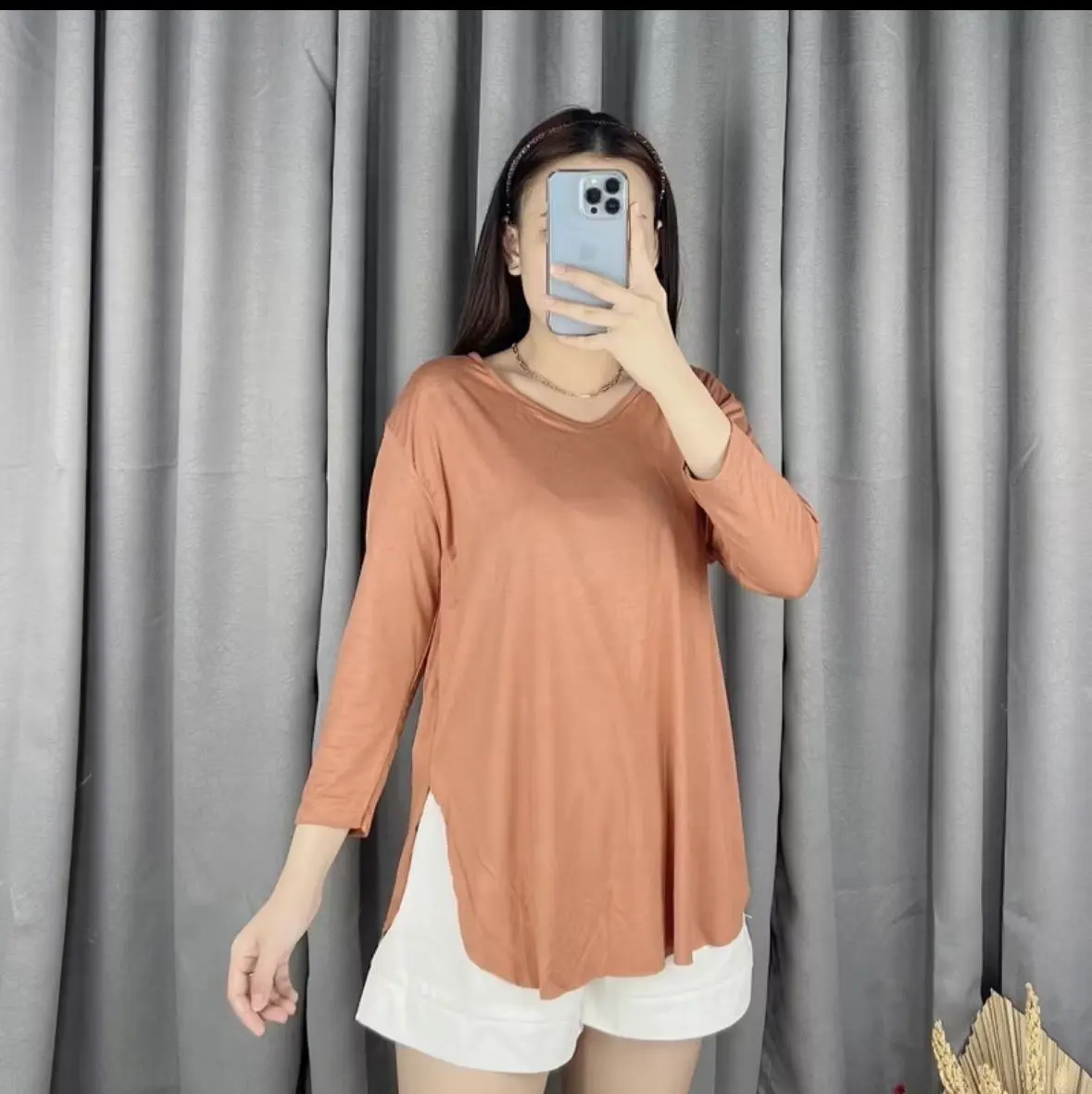 Kaos oversize lengan 7/8 / Kaos wanita jumbo / Kaos oversize slit Kaos oversize lengan 7/8 / Kaos wanita jumbo / Kaos oversize slit