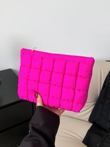 Bolsa de maquillaje conveniente de moda para damas, acolchada y a cuadros, diseño plisado de color sólido casual, ligera y de gran capacidad
