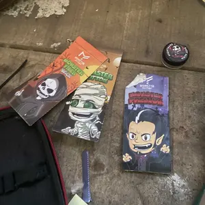 [PROMO KHUSUS] Magnet Resin Hiasan Kulkas - NIGHTMARE Gratis 3 Varian Magnet Resin Kecil