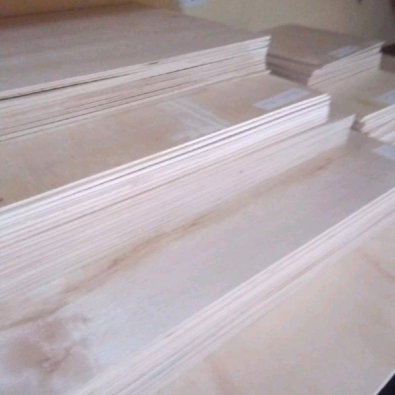 CUSTOM REQUES UKURAN TRIPLEK ALBASIA 3MM DAN 4MM TERIPLEK ECERAN POTONGAN BAHAN TRIPLEK 1