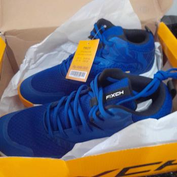 Product Review of SEPATU VOLLY ORIGINAL FIXCH TROY from H**z 0