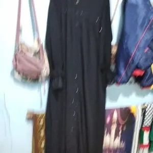 ABAYA ELISHA - Gamis Abaya Lengan Balon dengan Renda Elegan dan Payet Berkilau Bahan JETBLACK Kualitas Tinggi Nyaman untuk Penampilan Mewah