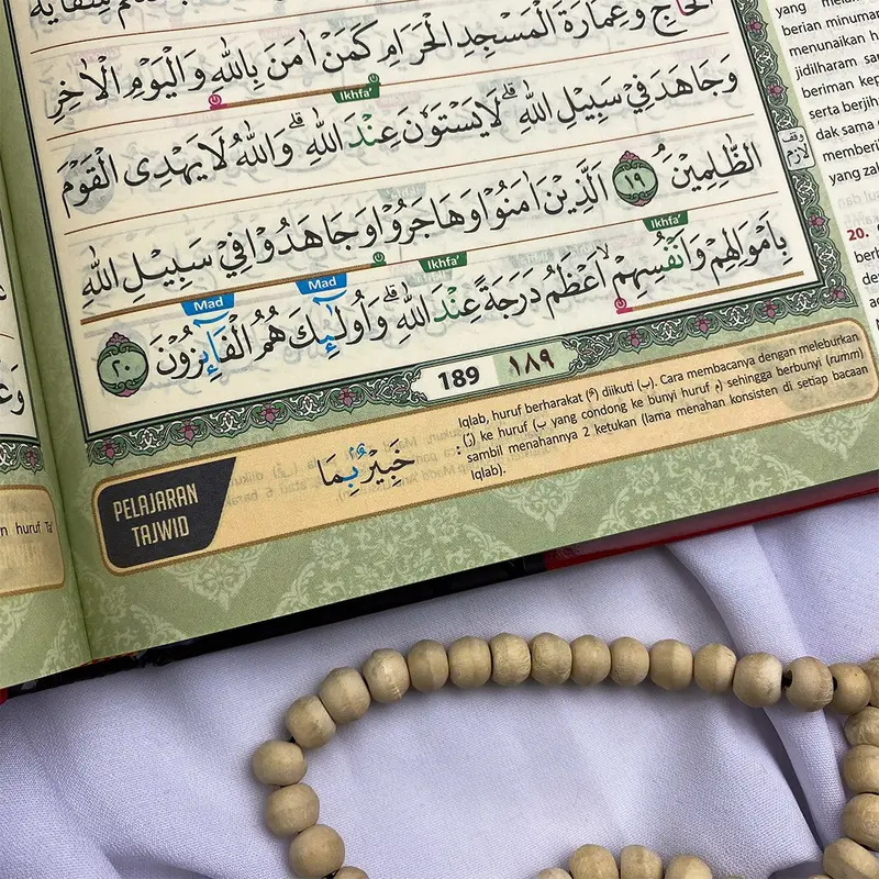 Al-Quran At-Tajwid Ukuran JUMBO A4 HC Terjemah Waqaf Ibtida' Mushaf Al Qur'an At Tajwid Cocok Untuk Pemula Orantua Orang Tua Lansia Tajwid Warna Mudah Kolom Pelajaran Tajwid Waqof Ibtida Penerbit Ummul Qura 5