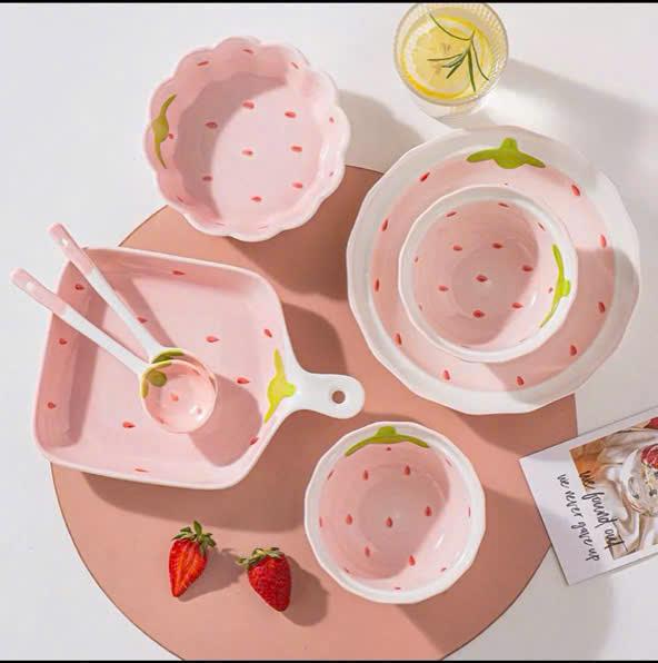 Combo Bộ Bát Đĩa Dâu Hồng 7 chi tiết Sứ Cao Cấp Men Sáng Đẹp Họa tiết dễ thương