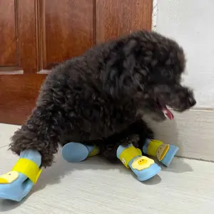 4 Pcs Sepatu Anjing Kucing Anti Slip / Boots Waterproof Rubber/sepatu Anjing Dog Shoes Slip on Walking Shoes Bentuk Lucu Waterproof Anti Kotor