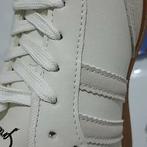 COROLLA Sam-ba Sepatu Sneakers Wanita Sepatu Kerja Wanita Fashion bahan berkualitas tinggi warna hitam  Cream sepatu  bawah sepatu  kasual