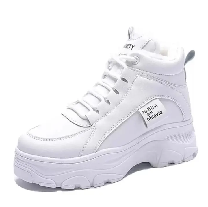 SEPATU BOOTS BUL WANITA - SEPATU SNAKERS WANITA - SEPATU BOOTS BULU WANITA MODEL TERBARU DENGAN HARGA MURAH 0