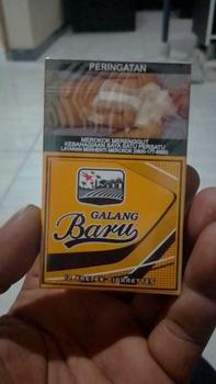 Product Review of Original Sarung tenun Galang Gajah Baru International Box Katun Putih Santri Pria Muslim Cowok Dewasa from D**y A**m R**k 0