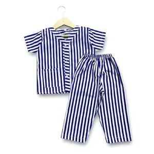 Piyama Anak Lengan Pendek Motif Salur Hitam Nyaman dan Stylish untuk Anak Anda Bahan Poly Micro Kancing Depan 1 Saku Celana Panjang Tangan Pendek Fashion