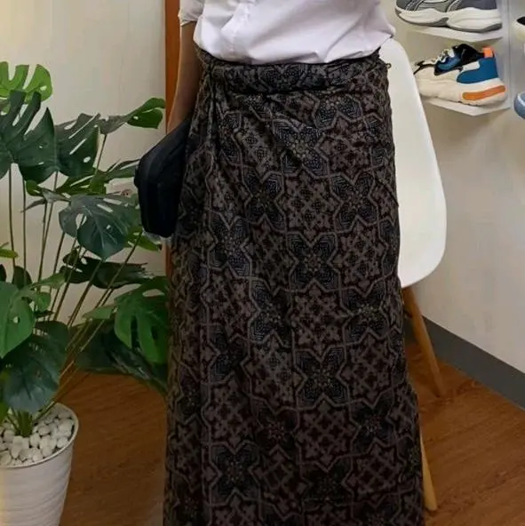 Sarung Wadimor WD JB 02 Batik Jawa Motif Gus Iqdam Edisi Terbatas Desain Unik Bahan Katun Terbaik - Santri Muslim Pria Dewasa 4