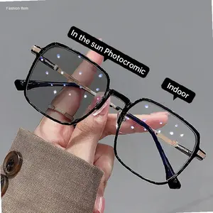 COD Kacamata Lensa Photocromic Kacamata Anti Radiasi Gaya Retro Kotak Lensa Square Replaceable Besar Frame Transparan Kacamata Pelindung UV400 Untuk Pria Dan Wanita-G | Hot Item