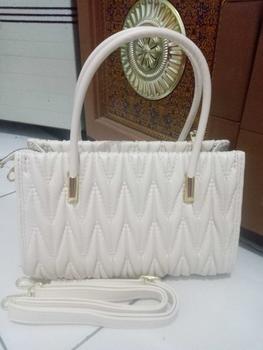 Product Review of MOCO Fashion Tas Selempang Wanita Hand Bag Tekstur Timbul Zigzag 2819 from k**d 1