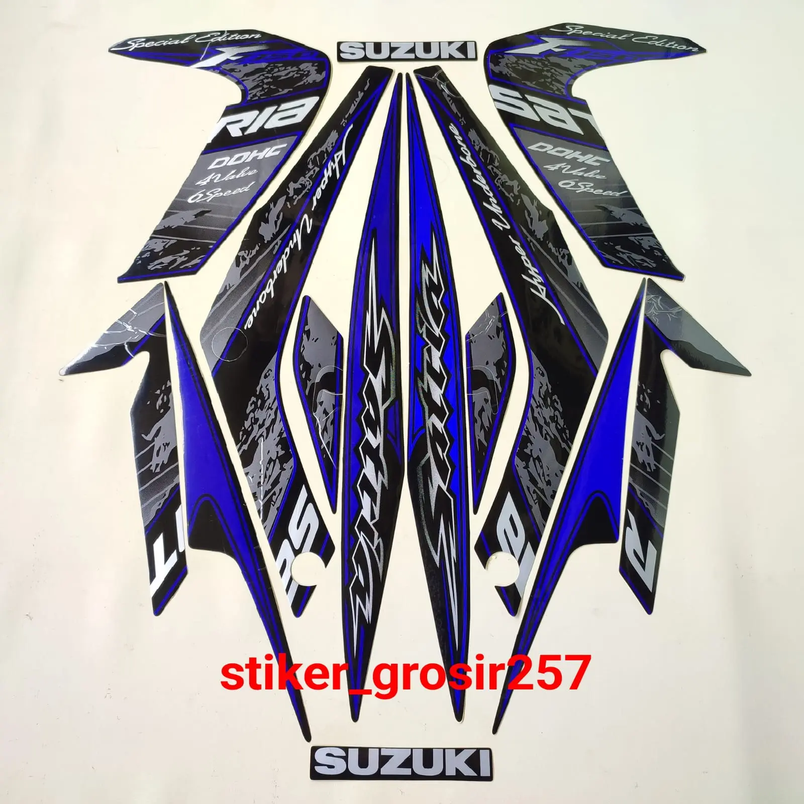 STIKER STRIPING & LIS BODY MOTOR SATRIA FU BARONG SPESIAL EDITION TAHUN 2011 2012 WARNA HITAM BIRU STANDAR - Motorcycle