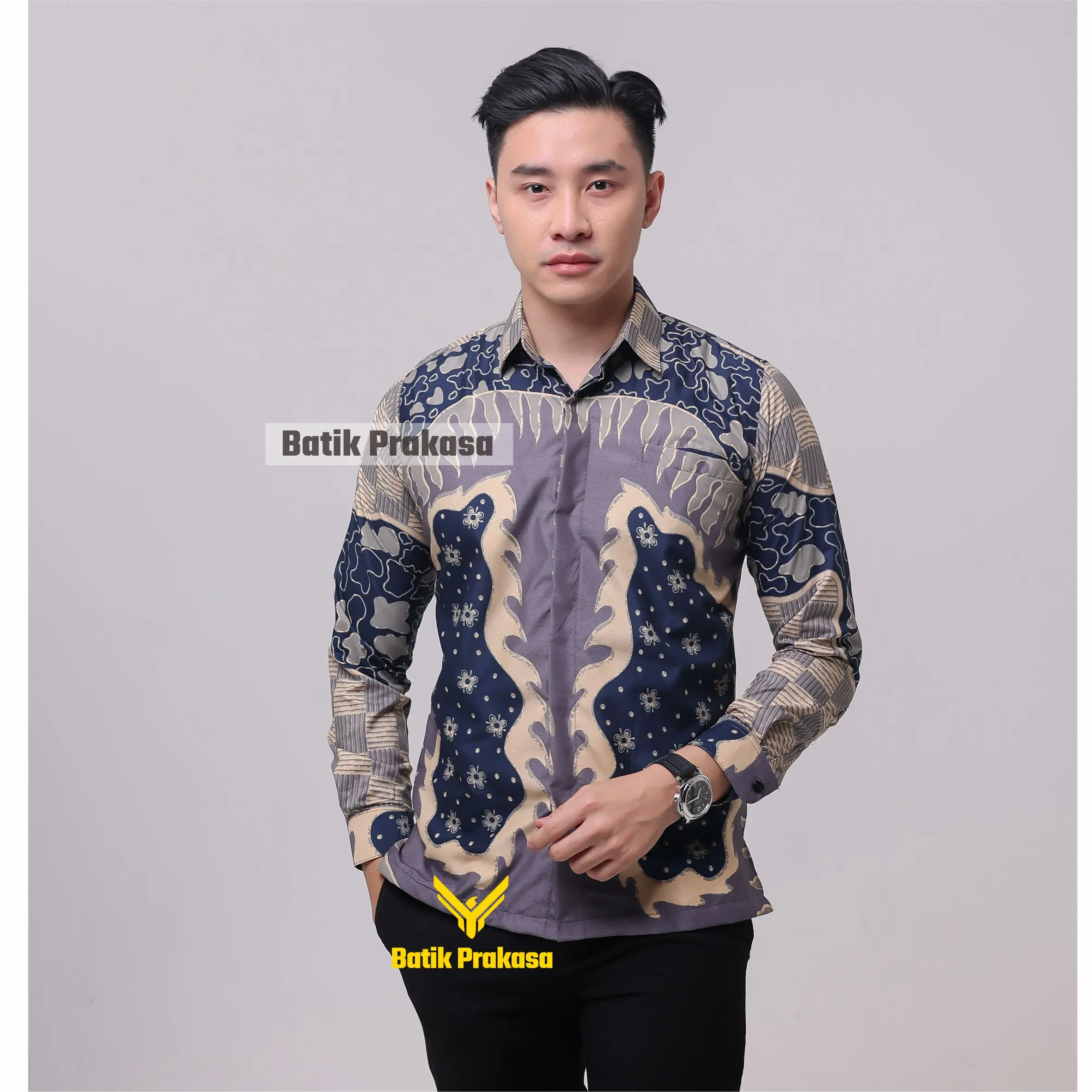 [Beli Lokal] Kemeja Pria Batik Prakasa Motif Adyatma Loka Ungu Slimfit Lengan Panjang Batik Solo Baju Cowok Katun Nyaman Hem