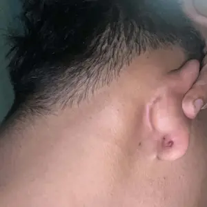 Anting Magnet Permata Mirip Pakai Asli Diamond Bulat Dengan Tangkai Jarum Stick Belakang Super Kuat