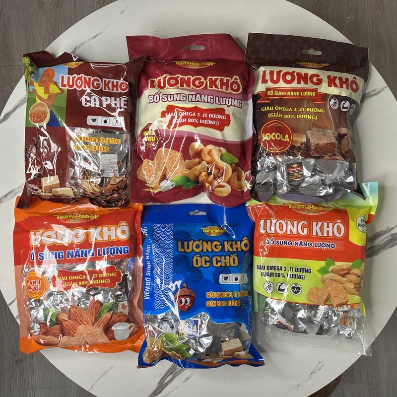 Lương khô mini mix 6 vị hạt dinh dưỡng loại 500gram túi zip mix 6 vị hạt điều hạnh nhân óc chó đậu phộng,caphe,socola TÂN VIỆT NHẬT Thức Ăn Vặt SEE FOOD A2 Snack ngucoc